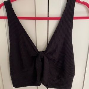 black abercrombie crop top
